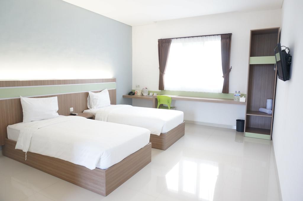 سورابايا Rumah Cassa Guest House الغرفة الصورة