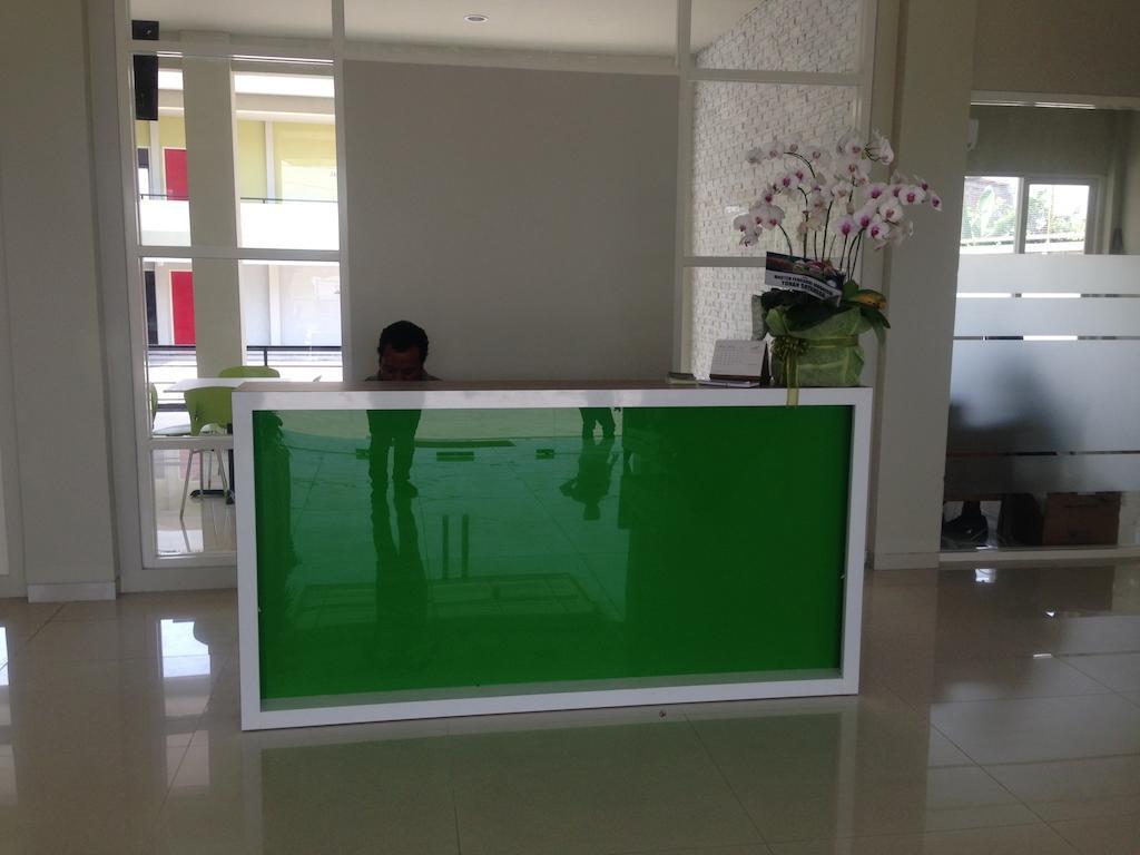سورابايا Rumah Cassa Guest House المظهر الخارجي الصورة